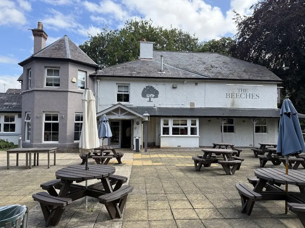 The Beeches_Gresford_slider_image_3