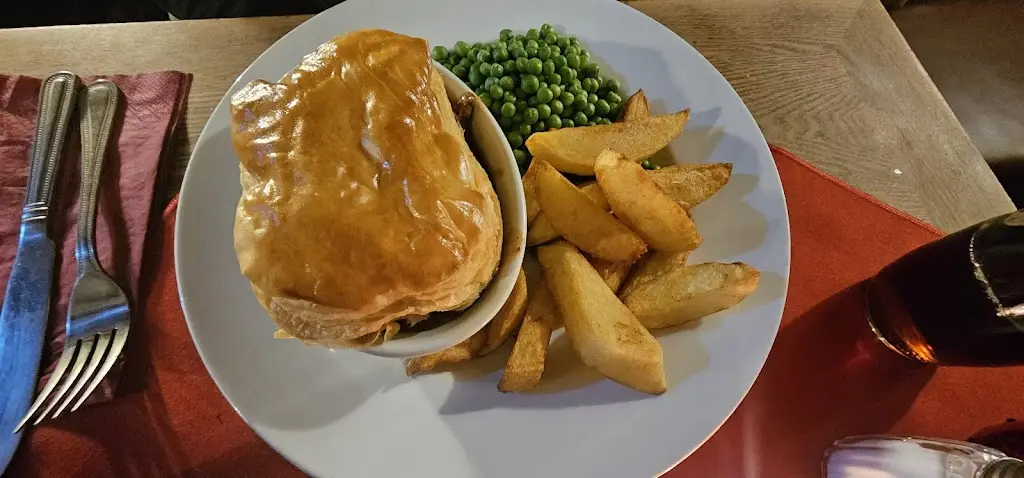 Jo Hughes_Fox & Grapes_Hawarden_review