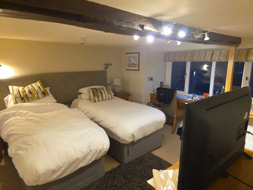 Christopher Watson_Castle Cottage Inn_Harlech_review