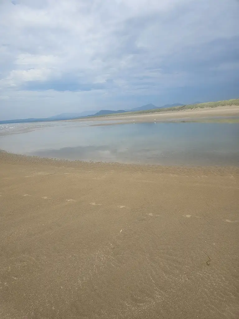 Kirsty Mellor_Harlech Beach_Harlech_review