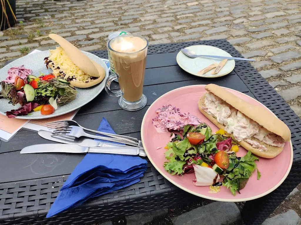 Menu_Caffi Llew Glas_Harlech_image_5