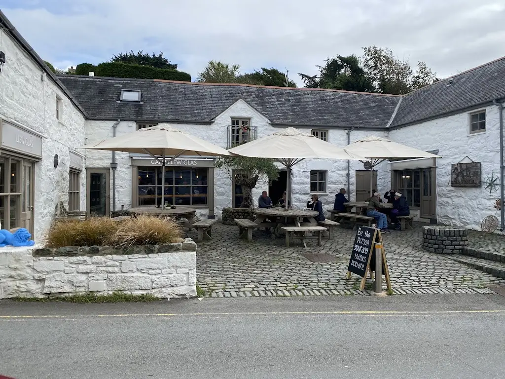 Mike Phillipson_Caffi Llew Glas_Harlech_review