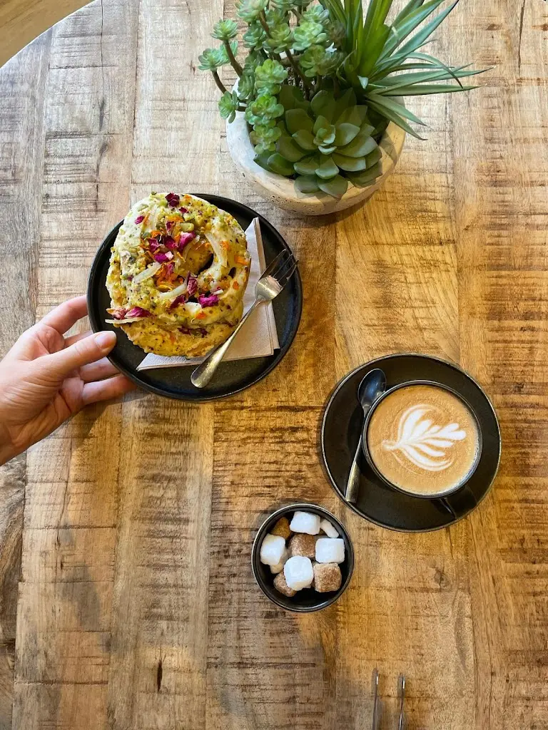 Caffi Llew Glas_Harlech_slider_image_3