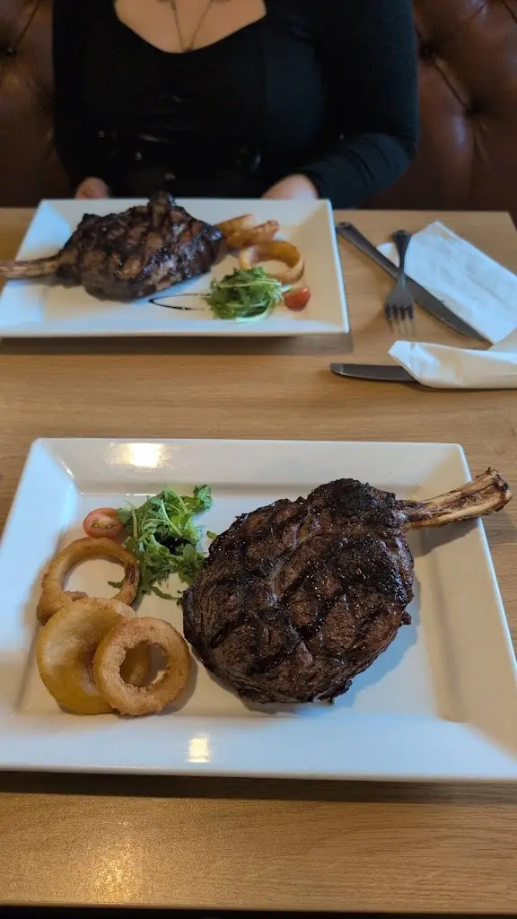 Liam Hawkes_Seagers Restaurant_Grovesend_review