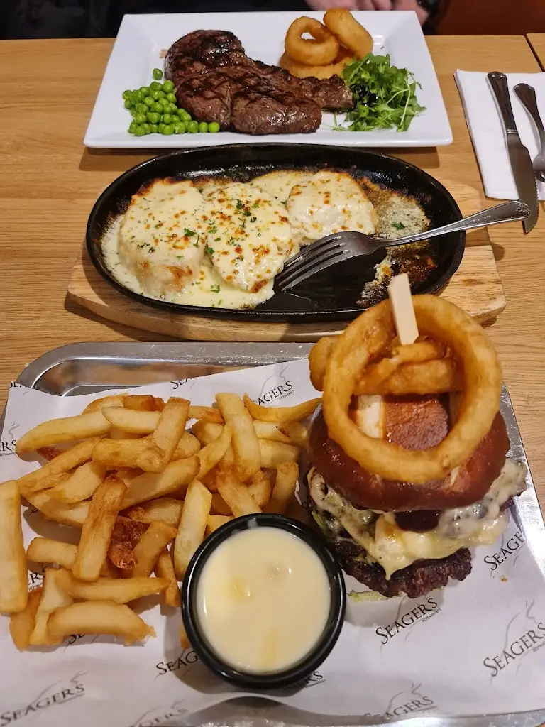 Seagers Restaurant_Grovesend_slider_image_3