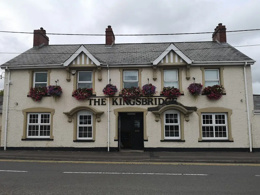 Kingsbridge Inn_Grovesend_slider_image_3