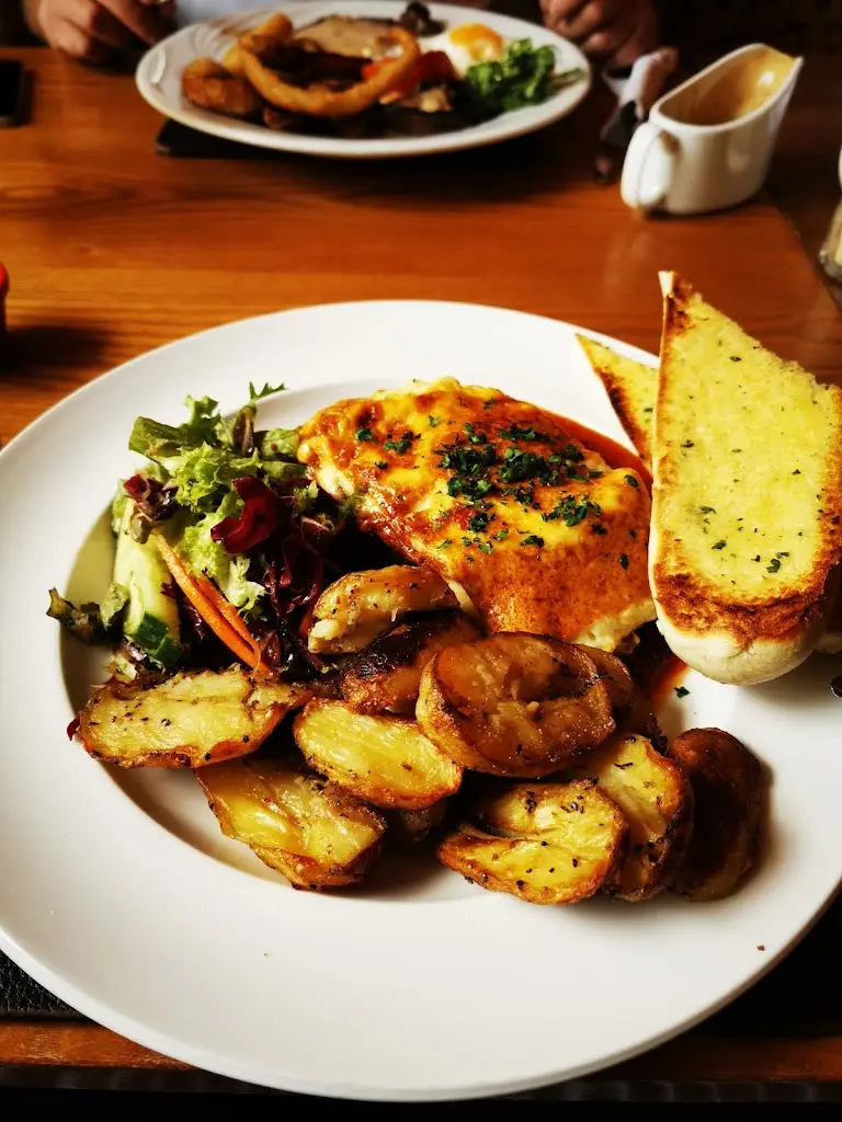 Menu_The Fountain Inn_Grovesend_image_6