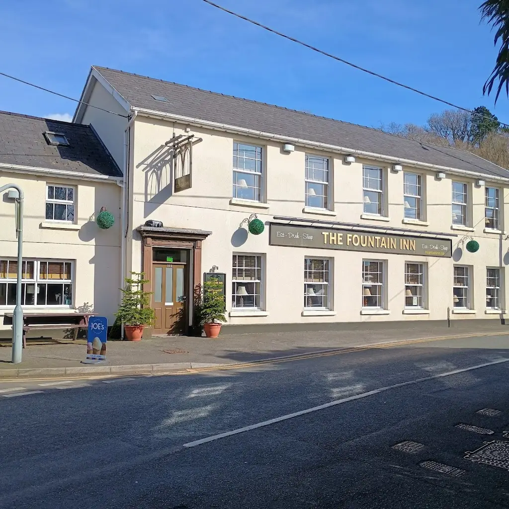 The Fountain Inn_Grovesend_slider_image_3