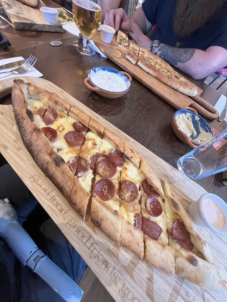 Tom Denham_Lezzet Authentic Restaurant_Grovesend_review