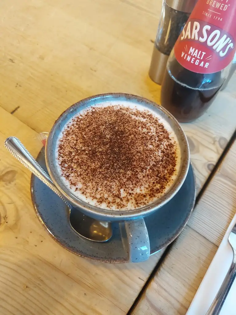 wayne grose_The Bristol Trader_Haverfordwest_review