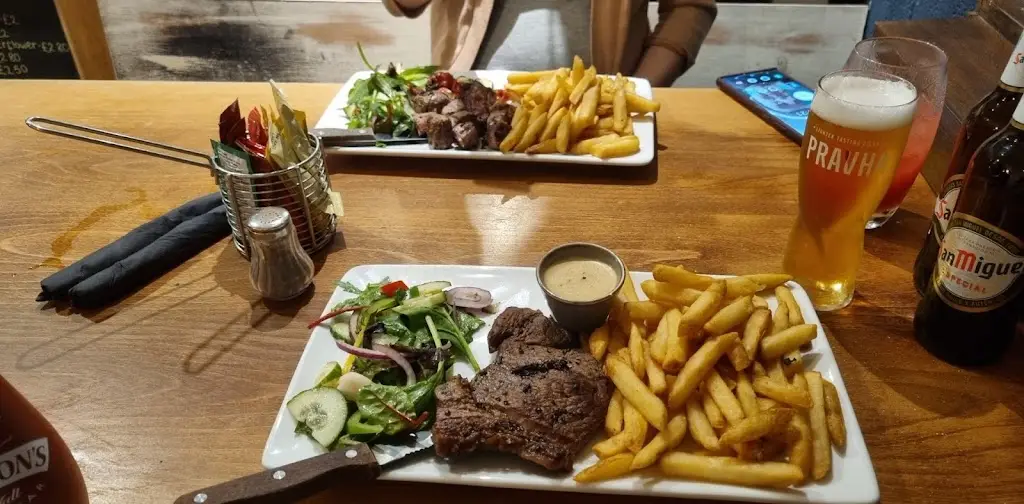 Menu_Block and Barrel_Haverfordwest_image_8