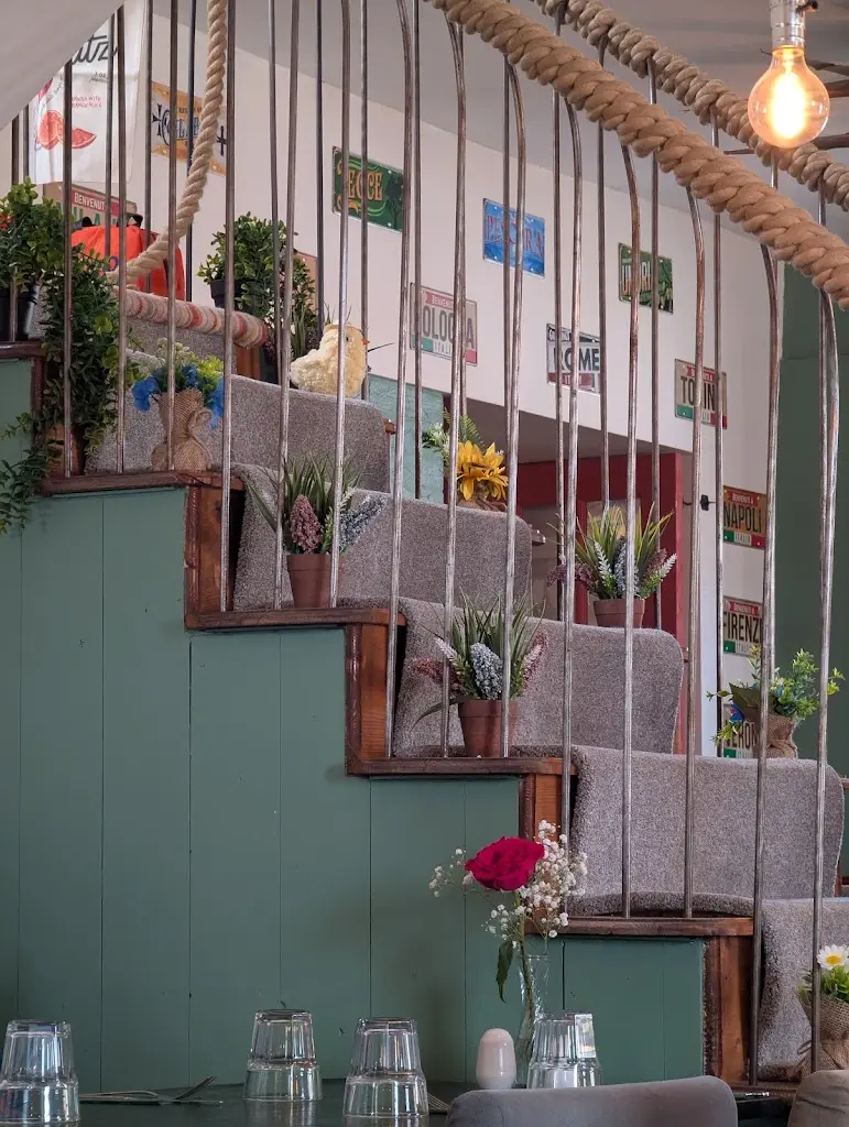 Bella Roma Restaurant & Pizzeria restaurant in Haverfordwest