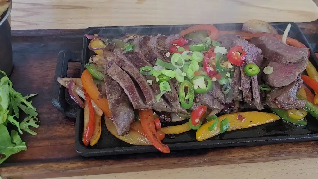 The Harbourfront Bistro_Holyhead_slider_image_2