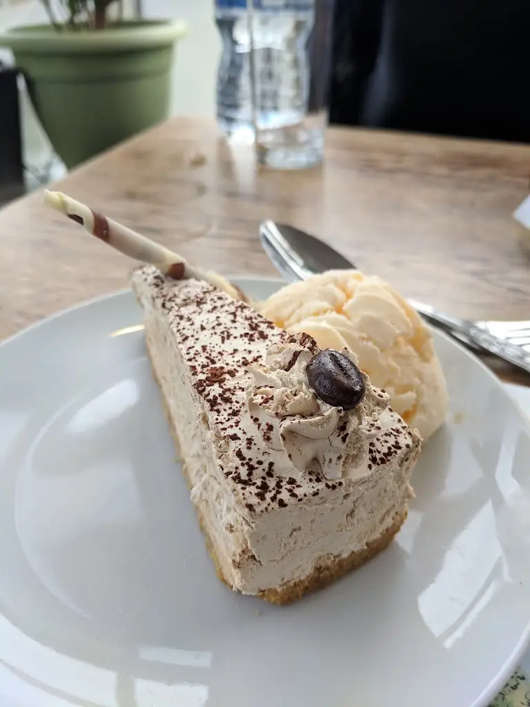 Menu_Christies Wine Bar & Bistro_Birchington-on-Sea_immagine_9