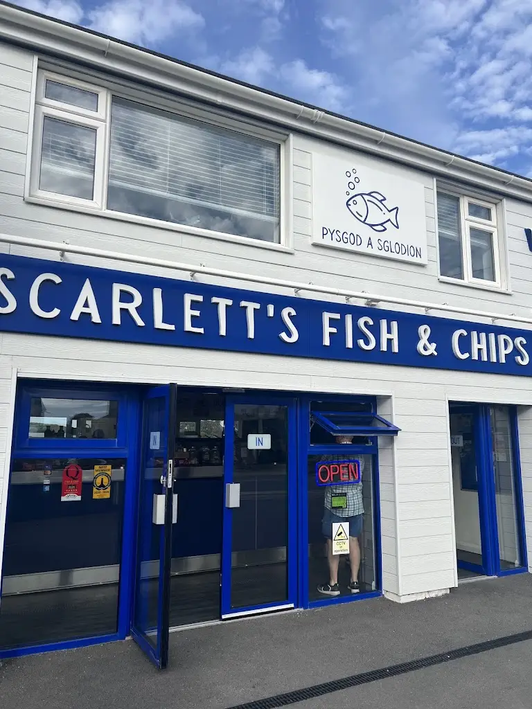 Ocean’s Edge Restaurant_Holyhead_slider_image_1