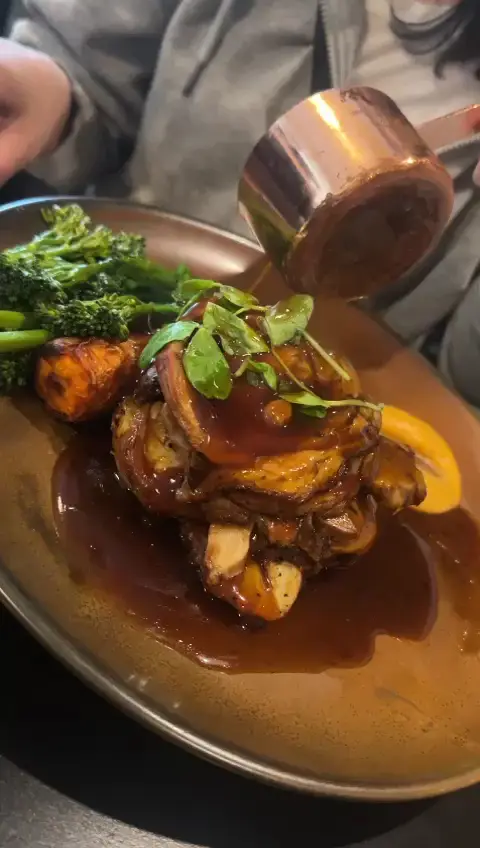 Y Sgwâr_Gwynedd_slider_image_2