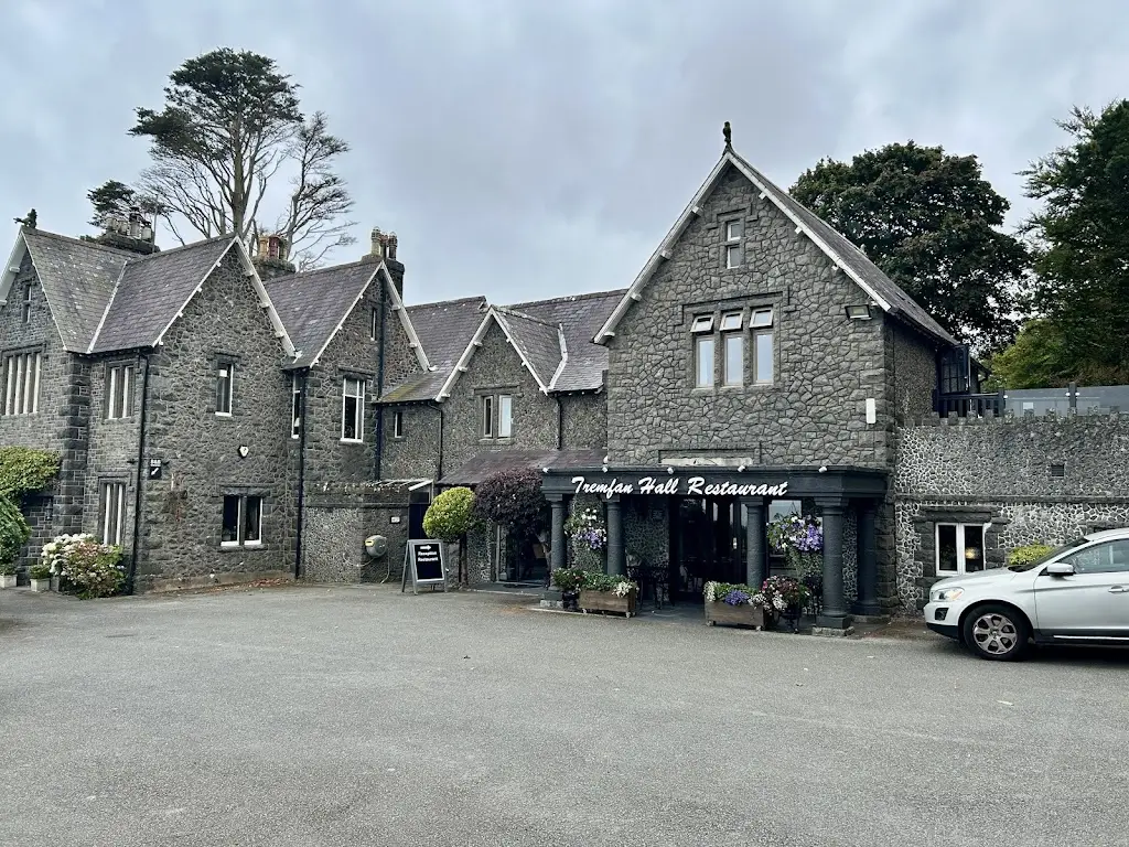 Tremfan Hall_Gwynedd_slider_image_3