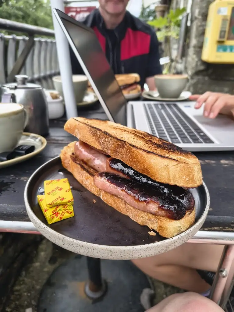 Bethany Brooks_Caffi Gwynant_Gwynedd_review