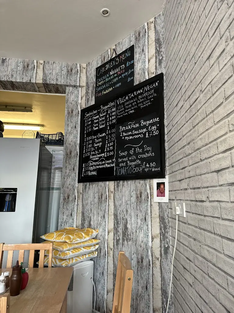 john Hippisley_Cafe zara_Birchington-on-Sea_review