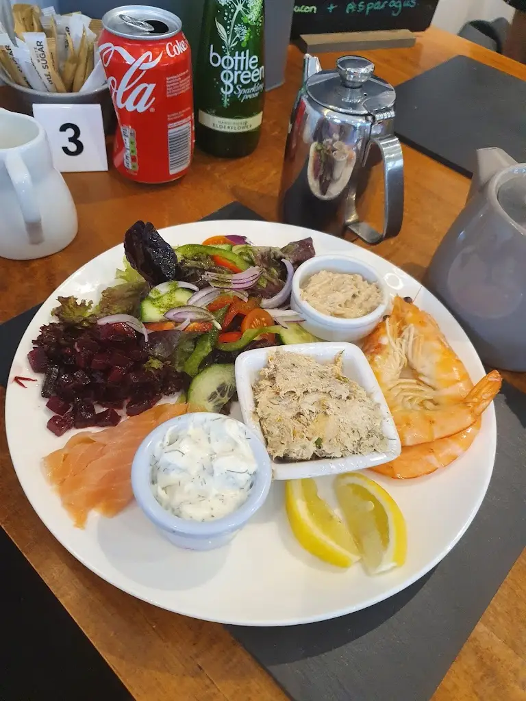 Menu_Tir a Môr_Gwynedd_image_8