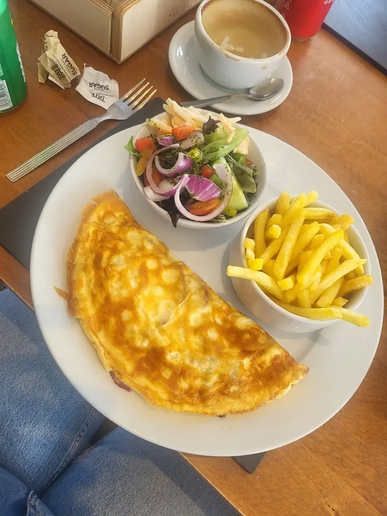 Adele Jenkins_Tir a Môr_Gwynedd_review