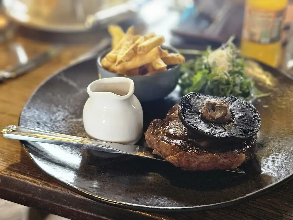 Derek Carr_Proper Gander_Gwynedd_review