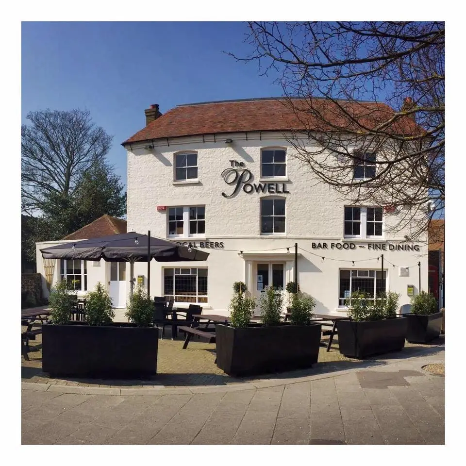 The Powell Bar & Restaurant_Birchington-on-Sea_slider_image_3