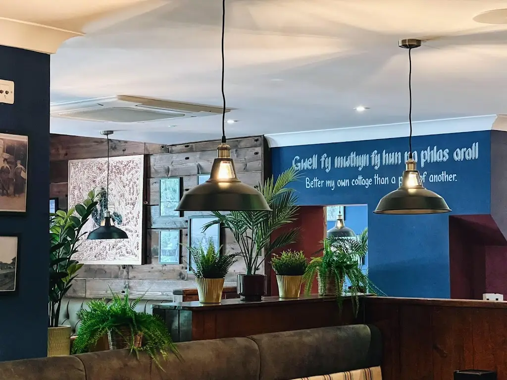 The Welsh House Penclawdd Restaurant & Bar restaurant in Gorseinon