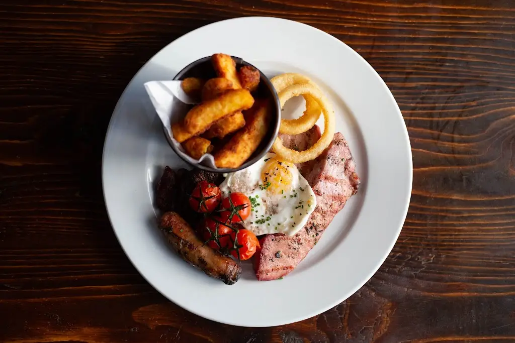 The Welsh House Penclawdd Restaurant & Bar_Gorseinon_slider_image_2