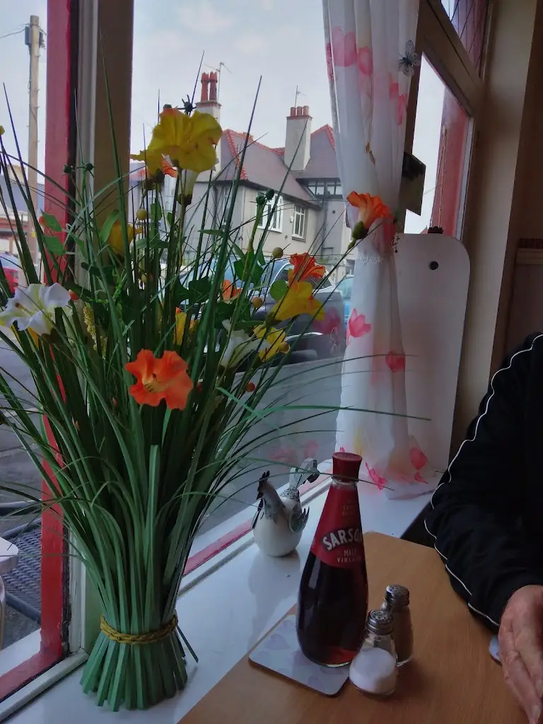 Claire Gordon_Almond Tree Cafe_Gronant_review