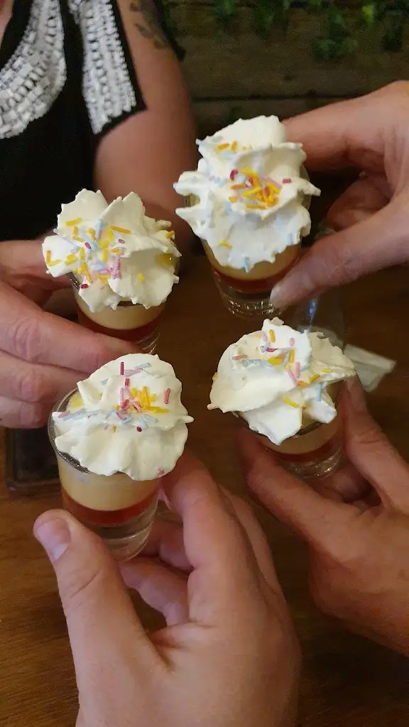 Neil Williams_The Hideaway_Gronant_review