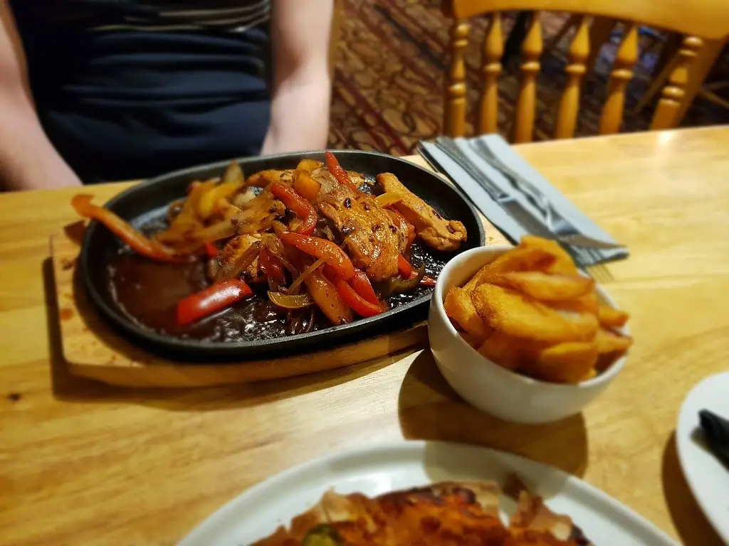 Menu_Horse & Jockey_Knighton_image_7