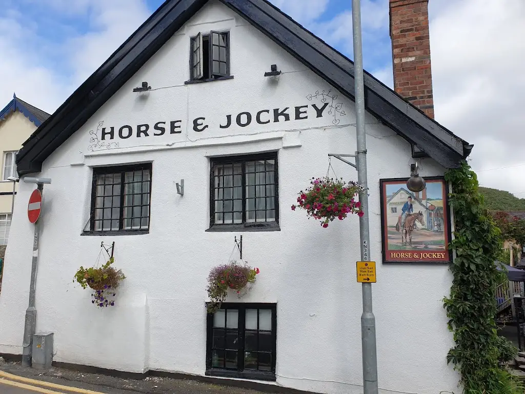 Horse & Jockey restaurant in Knighton