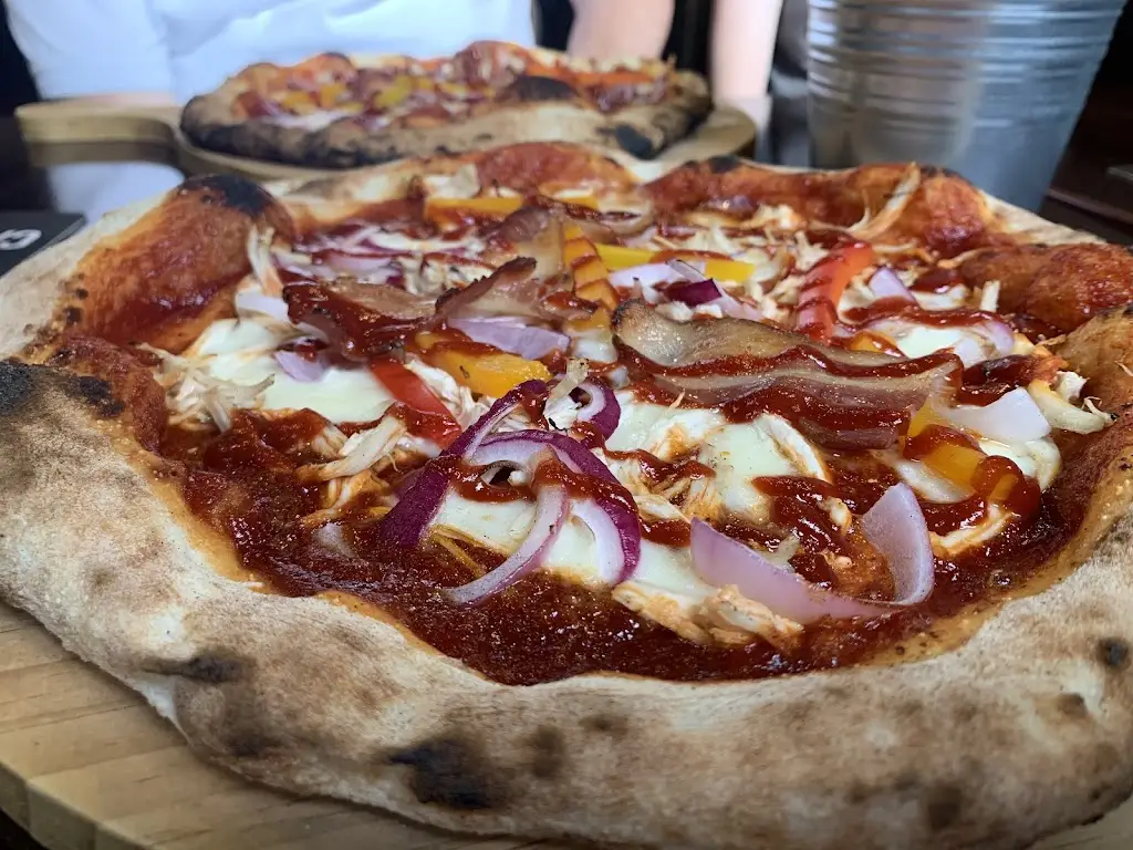 Gina Smith_Pizza 51_Knighton_review