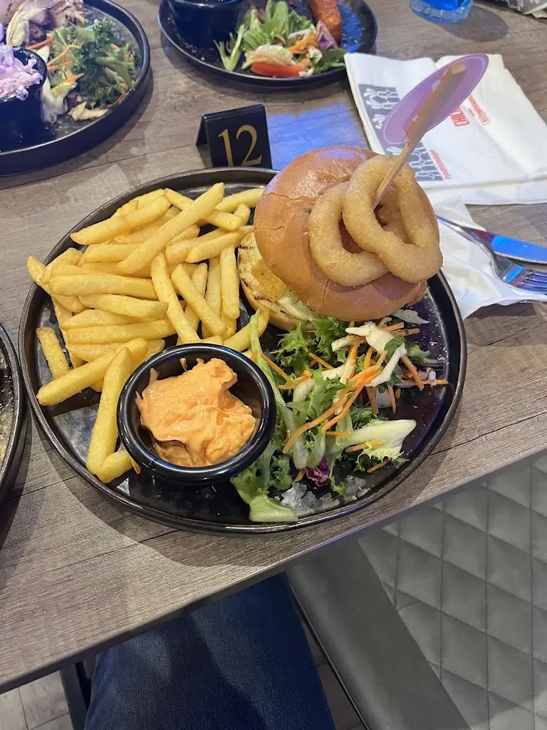 Chickaros Aldridge_Aldridge_slider_image_3