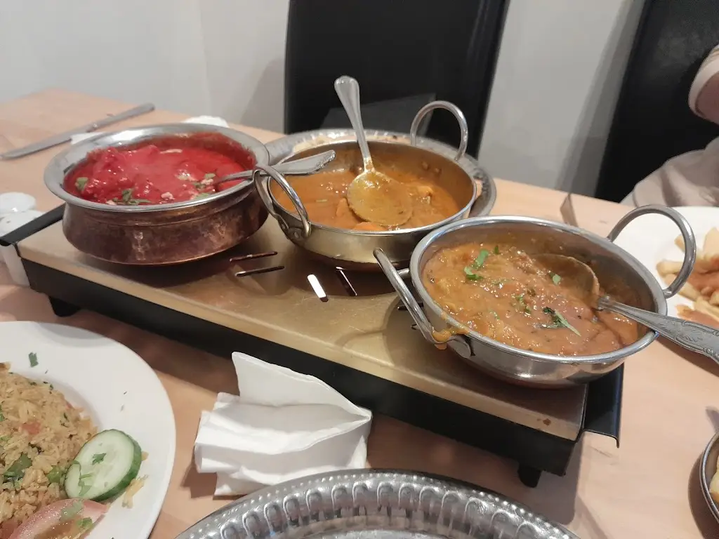 Saffron_Knighton_slider_image_2