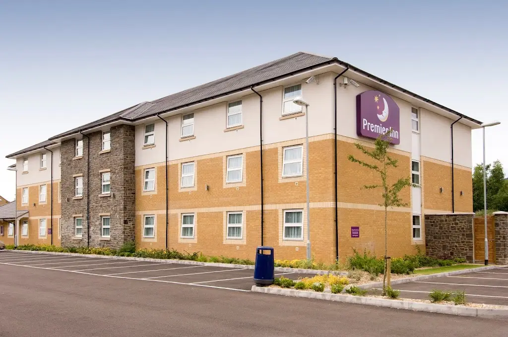 Premier Inn Llantrisant hotel_Llanbradach_slider_image_1