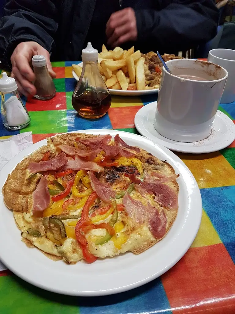 Menu_Pete's Eats_Llanberis_image_9