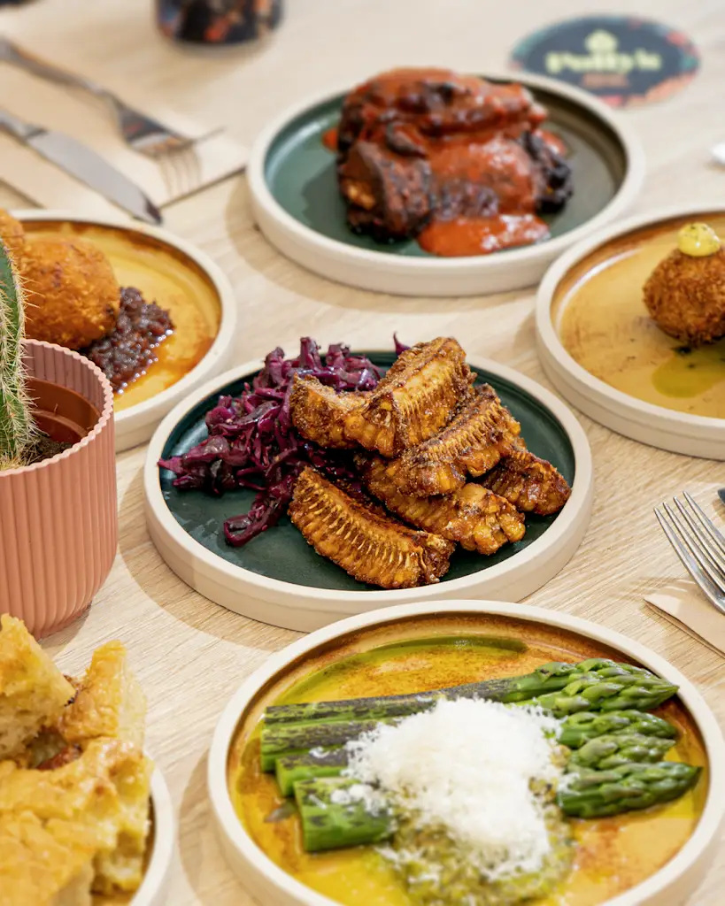 Polly’s Social_Leeswood_slider_image_3