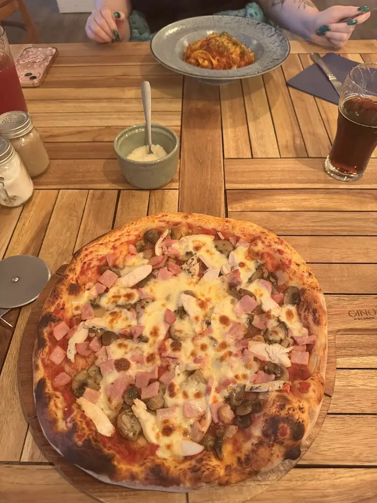 Ashley Marsh_Fabrizio’s_Guilsfield_review