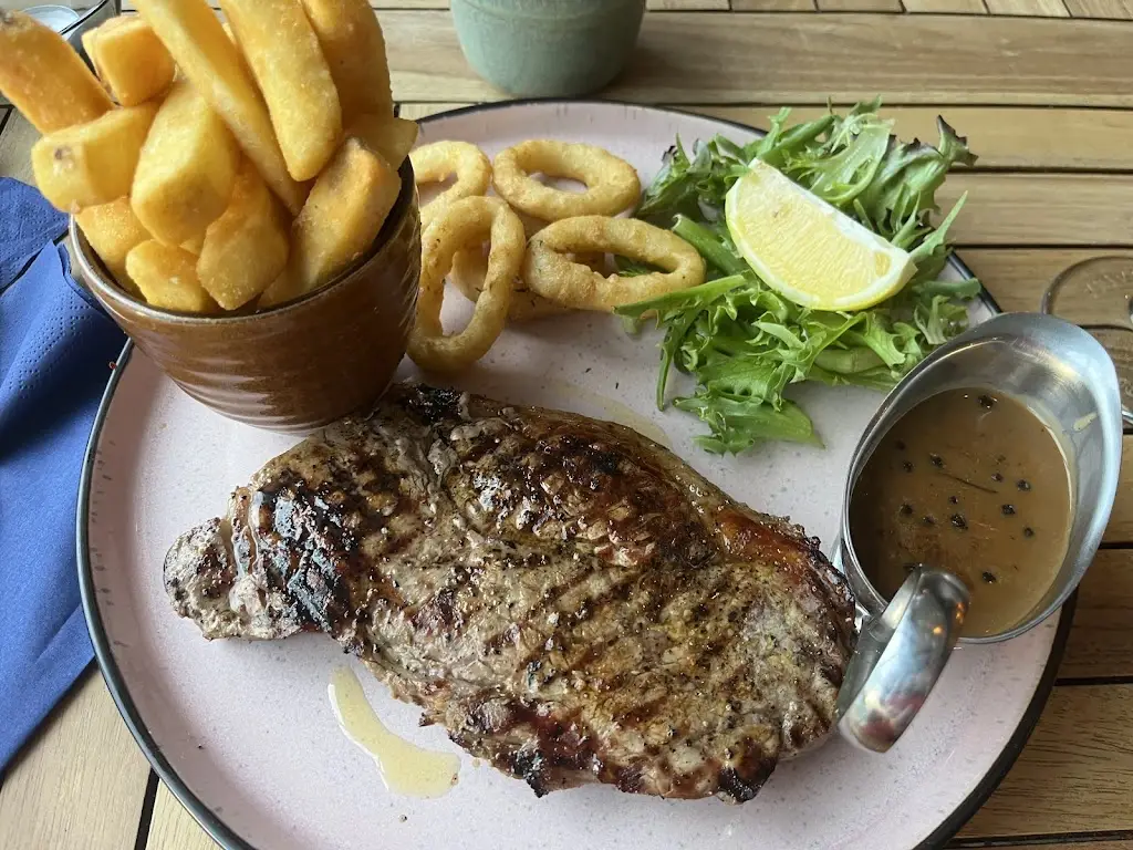 Fabrizio’s_Guilsfield_slider_image_3