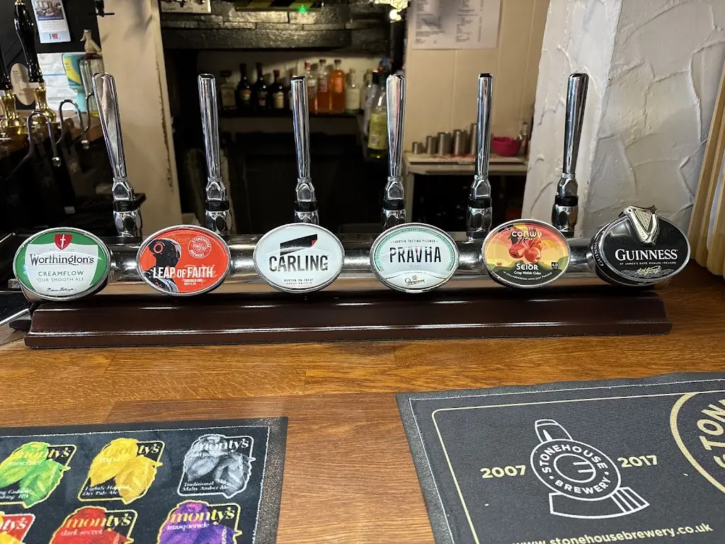 Shawndell Irving_The Goat Hotel_Guilsfield_review