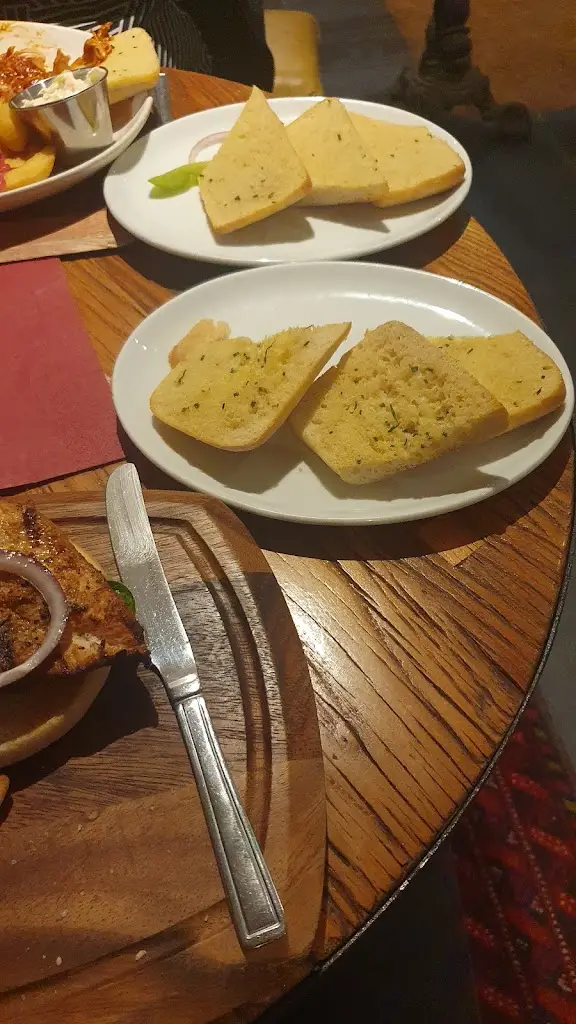 Menu_Raven Inn_Guilsfield_image_6