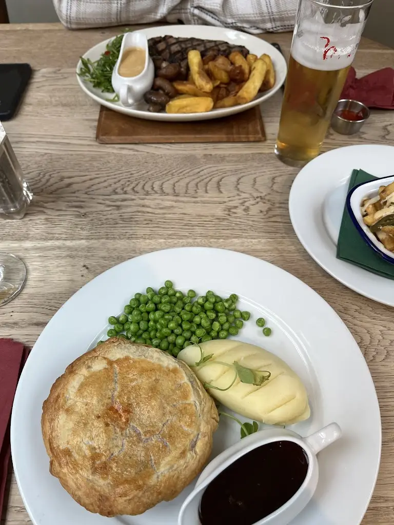 Menu_Raven Inn_Guilsfield_image_7