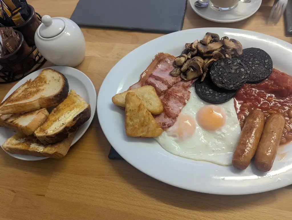 The Tuck Box_Guilsfield_slider_image_3