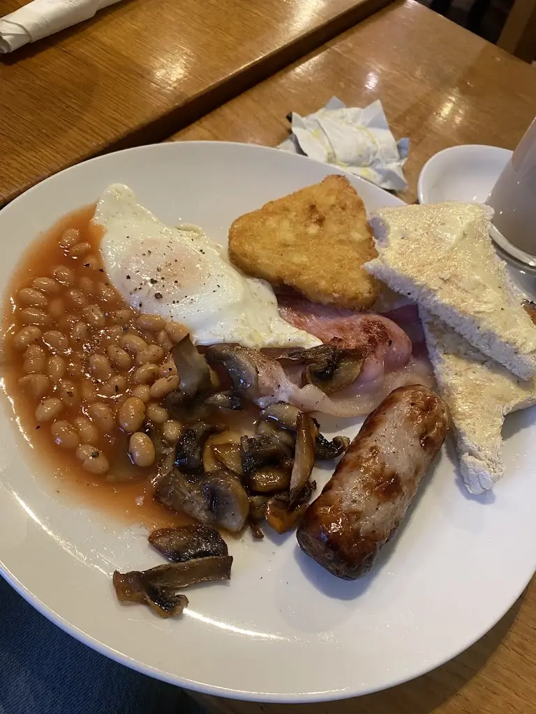 Tia Mills_Riverside Cafe_Llanfairfechan_review