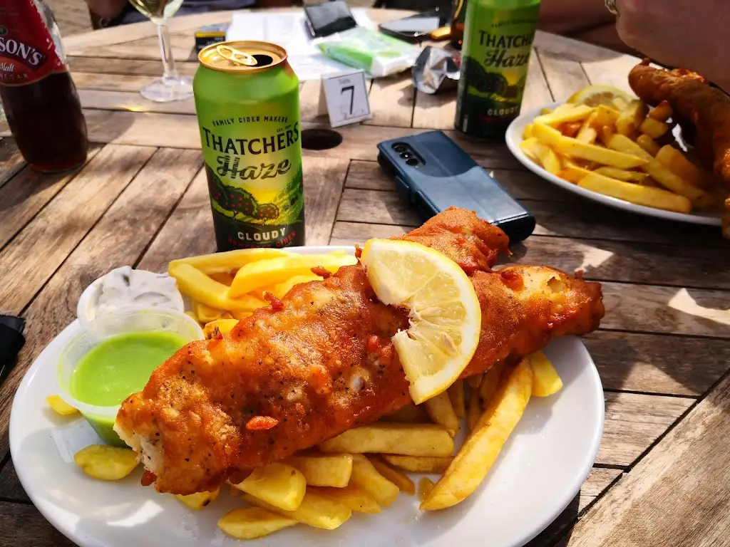 Walnut tree cafe_Llangynidr_slider_image_2