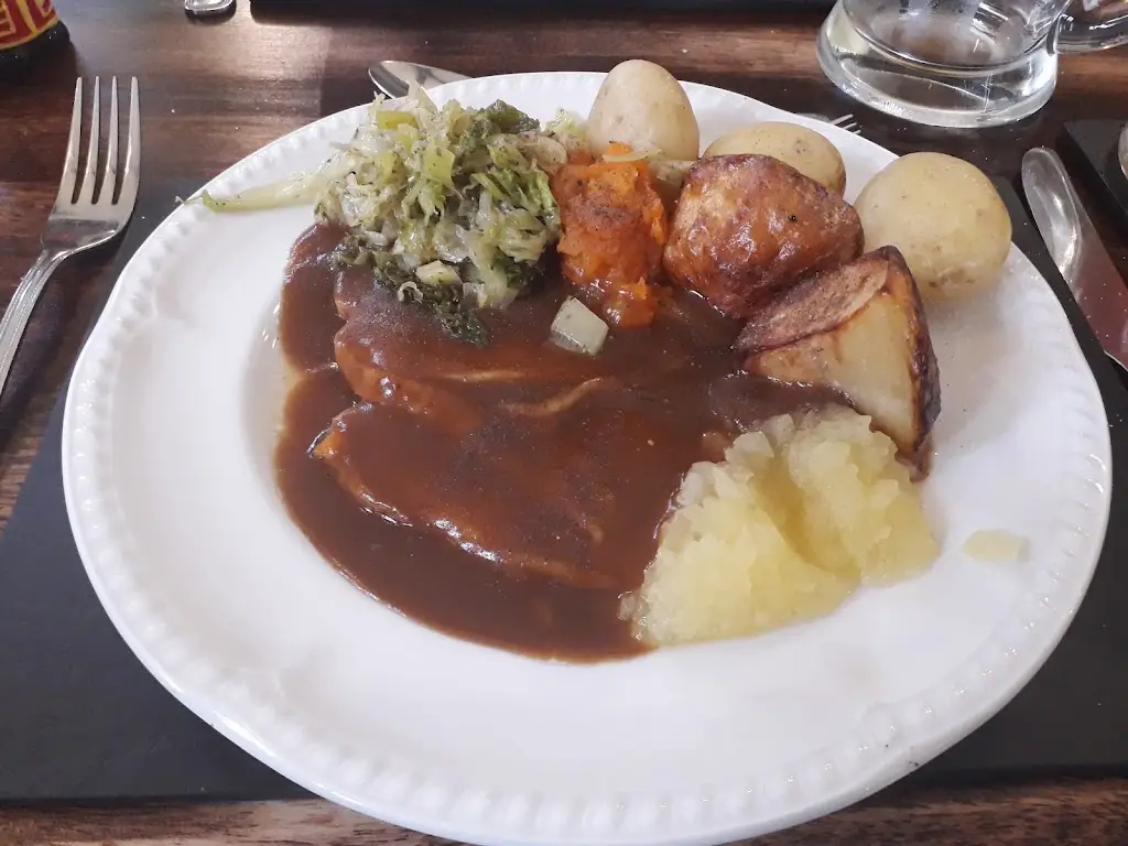 Andrew Davies_The Stumble Inn_Llanfyllin_review