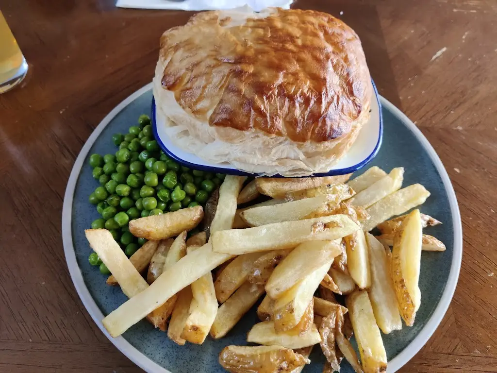 Yr Hen VIC_Llandeilo_slider_image_2