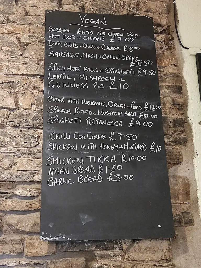 Yr Hen VIC_Llandeilo_slider_image_3